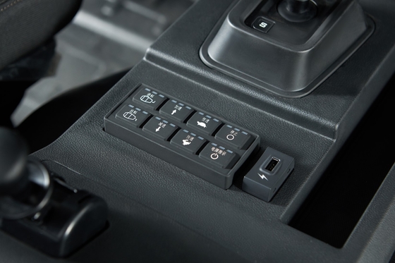 Geely Xa M5 Xe trộn điện tinh khiết 8 * 4 sạc phiên bản 350 kWh
