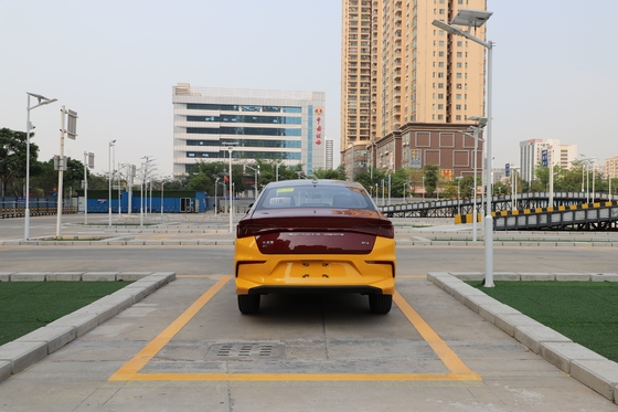 BYD Nguyên chất Điện e3 Exam Đặc biệt Phương tiện giao thông với phạm vi 350KM